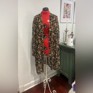 DR2 Black and Gold Floral Kimono